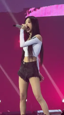 Ahyeon Forever Bangkok day 1 encore #BABYMONSTERinBangkok #베이비몬스터 #1st_WORLD_TOUR #HELLO_MONSTERS_BKK #BABYMONSTERinBKK #ahyeon 