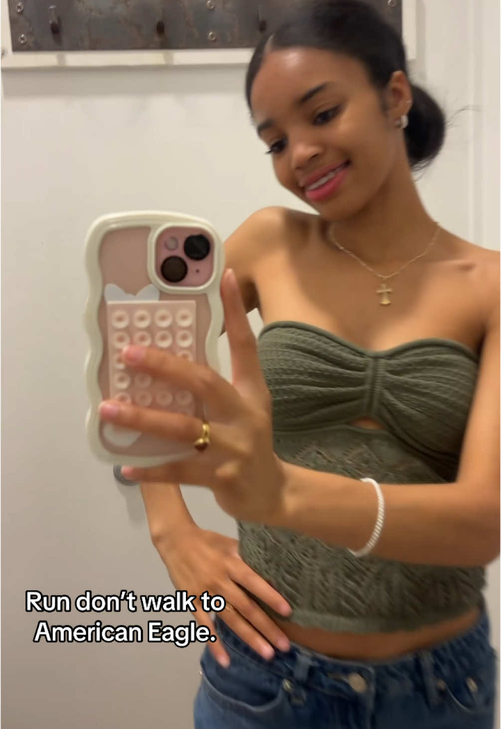 RUN don’t walk to American Eagle #fyp #foryou #aquilah #trending #jewlery #OOTD 