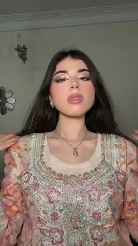 نانا الغناتيه 🤭🇦🇪#خالة_نانا #مخور 