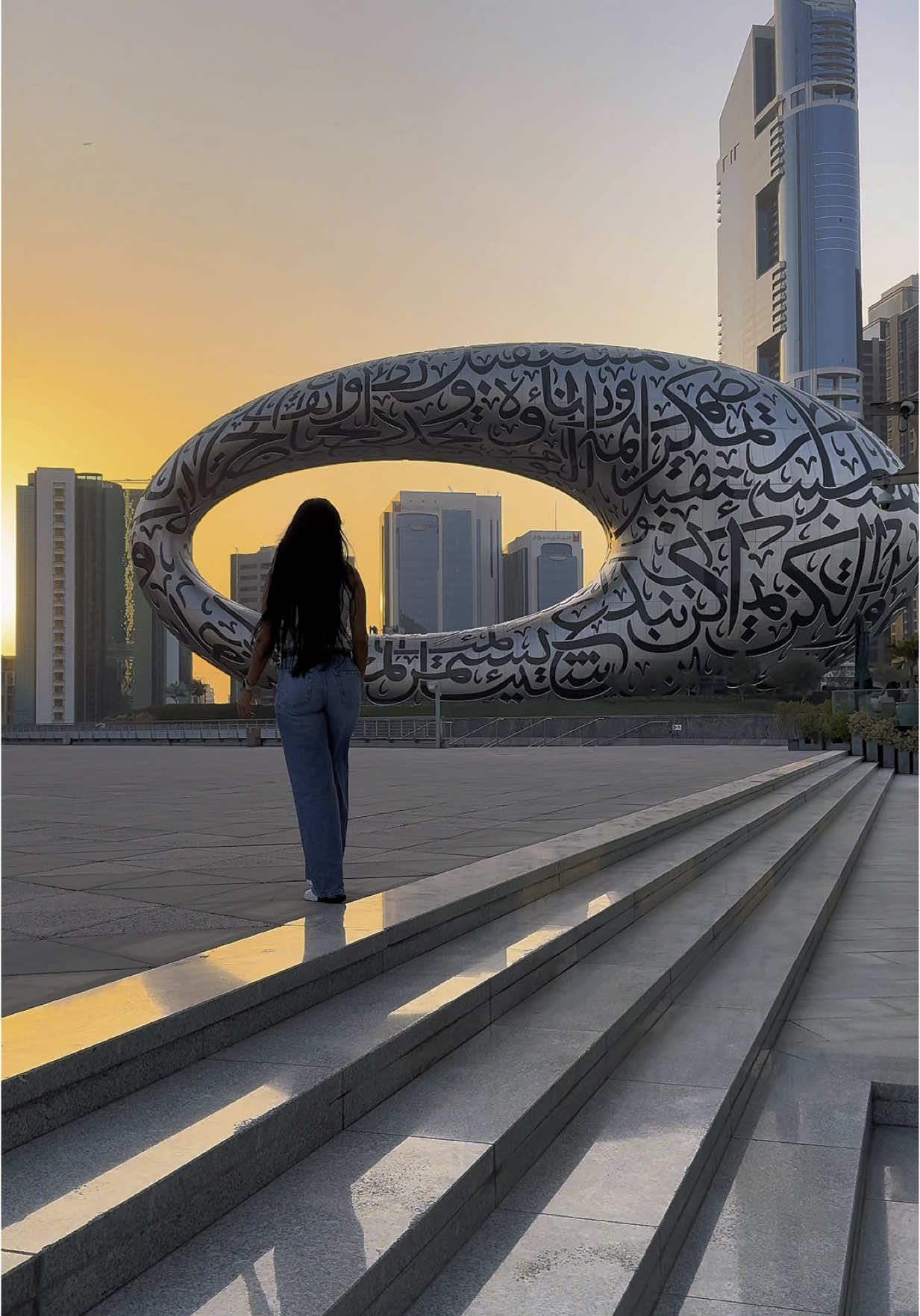 Museum of the Future Dubai 🥰 . . #dubai #indubai #uae #dxb #sunset #travel 