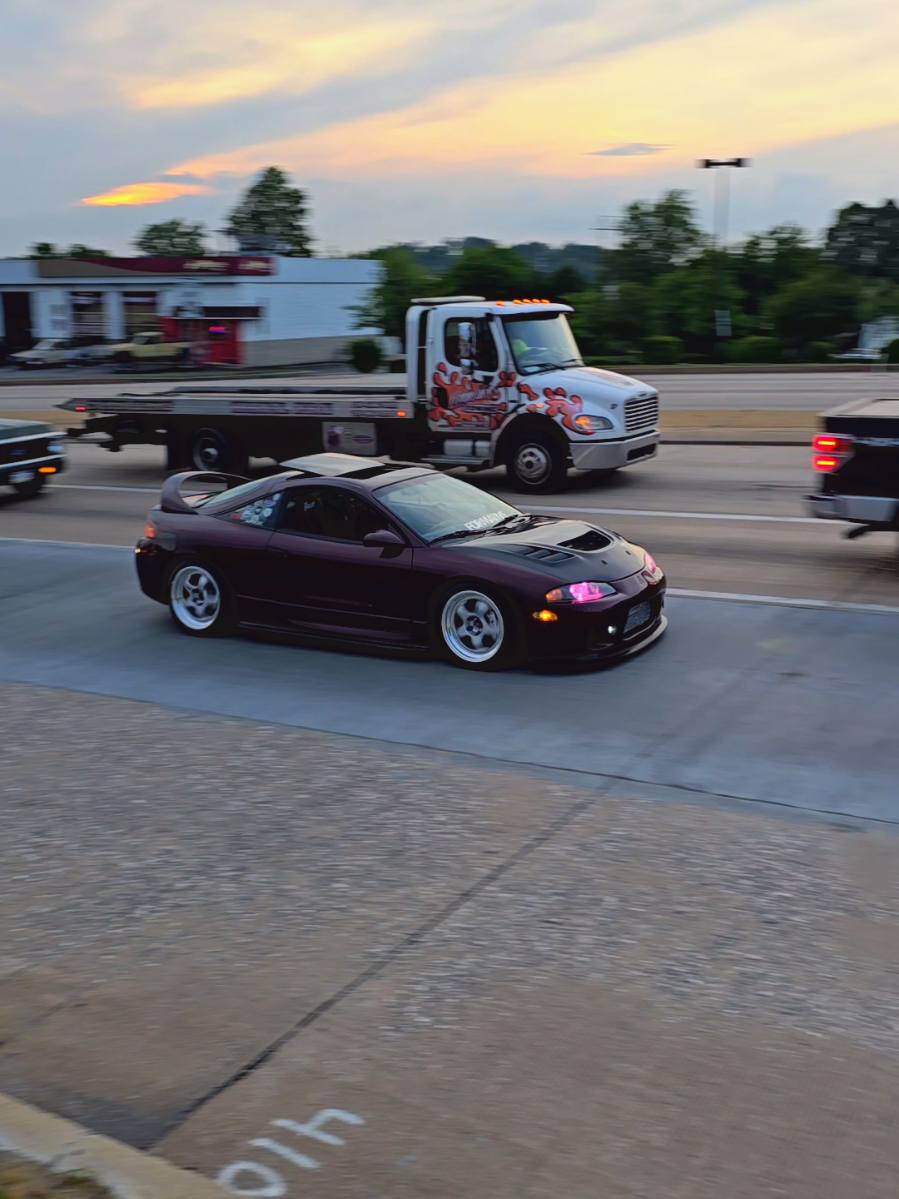 #mitsubishi #eclipse #gsx #jdm #japan #stance #tubo #boost #racing #jdmmuscle #jdmcarsoftiktok #carmeet #carshow #4g63t #4g63turbo #hotrodweekend #LANDYTV 