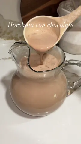 Rica Horchata con chocolate 🍫 #horchata #horchataconchocolate #horchatarecipe #horchataabuelita #recetas #recetasfaciles #recetasmexicanas #parati #fyp 