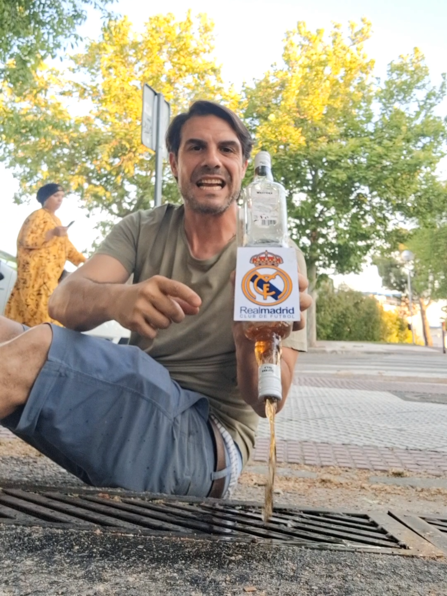 LA BESTIA NO CREE EN NADA! #sergioadicto_vida #terapia #alcoholismo #adiccion #psicología #labestiadesperto 