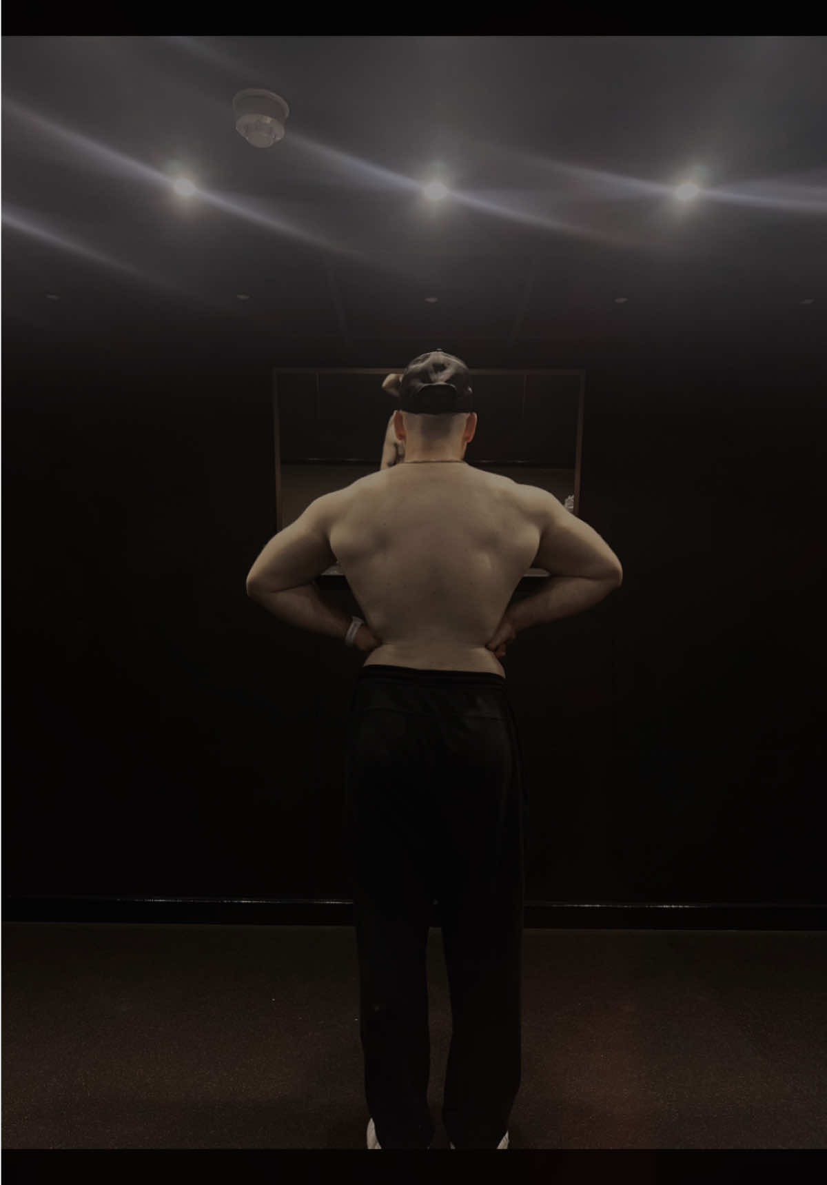 Some clips from Pull day at Ultraflex Durham, best gym in the area.  Wish there was one closer to me. Not got the best Lats but progress is definitely being made. #ultraflexdurham #pullday #gym #fyp #progressing 