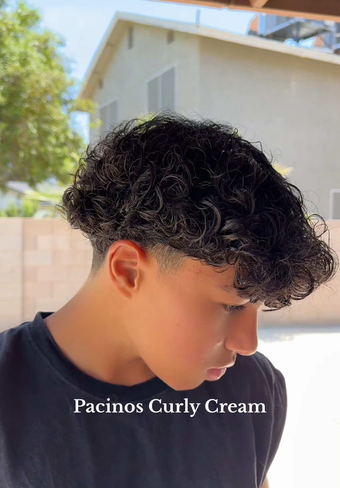 Aprovecha porque se agota muy rápido 🤩 #HairRoutine #MomHack #boyhairstyle #curlyhairboys #RizosPerfectos #Pacinos #HairTok  #pacinossignatureline  #creatorsearchinsights 