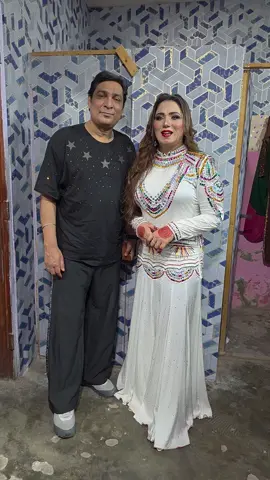 Alhamdulillah 🙏🏻❤️ after a successful shows @🦋Mehak Malik official🦋 #foryou #shahidkhanstageactor #mehakmalik #superstars #together #overpack #successful #eid #play #mariantheater #sahiwal #stagedrama #comedy