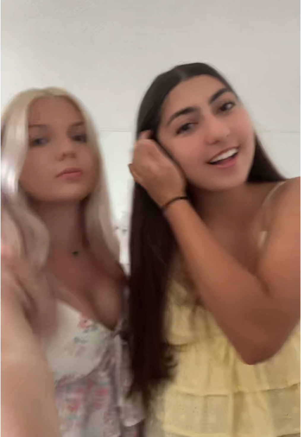 Me and bff bday weekend ☺️❤️@farahscene #fakebodyy⚠️ 