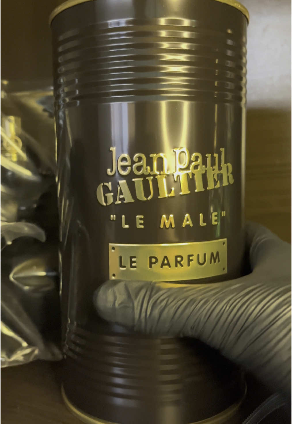 UMBOXING Jean Paul Gaultier Le male le parfum #umboxing #jeanpaulgaultier #lemaleparfum #parfum #paratii #viral #fyppppppppppppppppppppppp #perfumesarequipa #decantsarequipa 