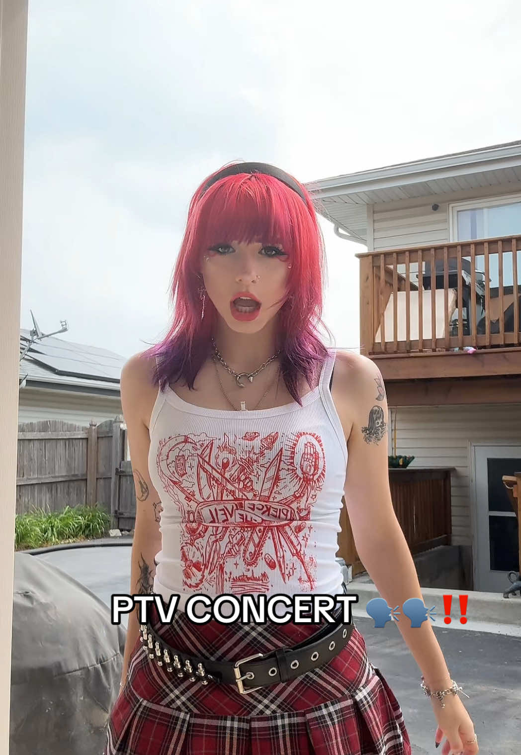 IM HEREEEE #piercetheveil #ptv #fyp #concert #sleepingwithsirens 