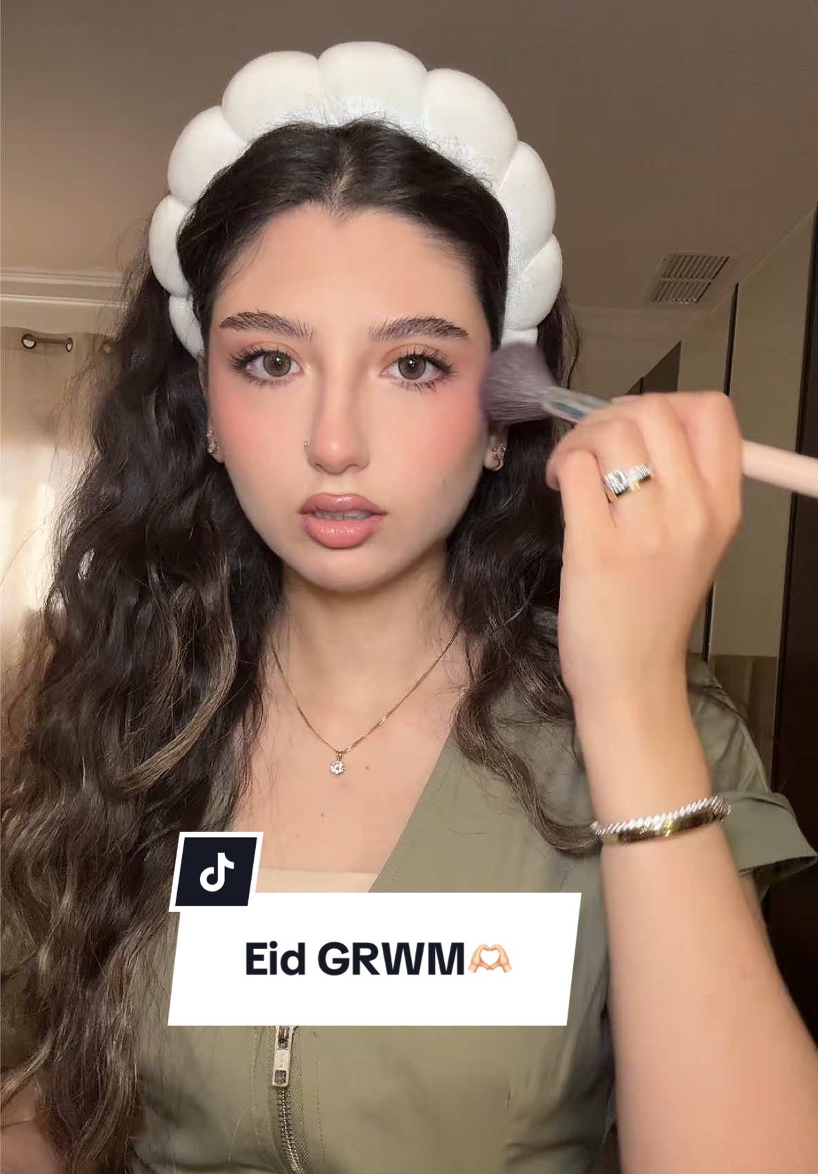 Eid GRWM🫶🏻 200k of you thank you for all the love🥰 #grwm #getreadywithme 