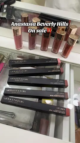 Lip liner kit + lip velvet kit  . . . . . . . . . . . . . . . . . . . . #anastasiabeverlyhills #lipvelvet #lipliner #liplinerkit #lipvelvetanastasia #lipmatteviral #anastasia #beauty #BeautyTok #beautytips #BeautyReview #beautyessentials #lipstick #maquillaje #makeupreview #beautycontentcreator #contentcreator 
