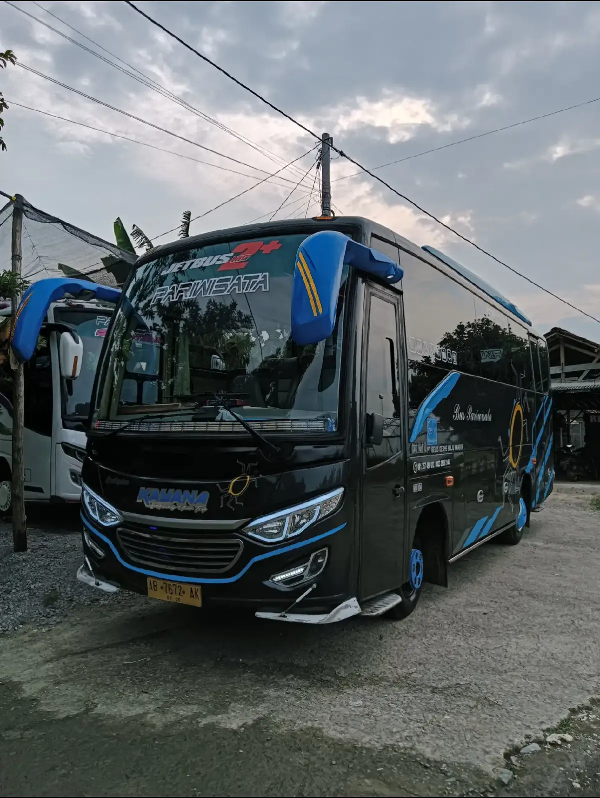 For sale medium bus 2015 - Body Original Adiputro - seat 33/35 Rimba kencana - Kir On, Kps On surat Lengkap - lover aca usb port upgrabe jb3 - spion jb5 - audio upgrade andriod orca suport nfc - barcode solar aman loc : rembang jawa tengah #jualbus #fyp #fypviralシ #fypage #masukberanda #buspariwisata #sewabuspariwisata #rembang24jam #drivermuda 