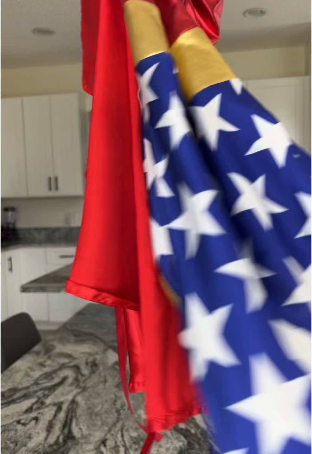 Well hello there! #blonde #wonderwoman #cosplayergirl 