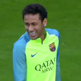 clipes do Neymar..🔥 #clips #neymarjr10 #skillsfootball #viralizou 