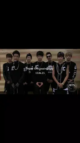 our world is back!! #bangtansonyeondan방탄소년단 #rm #jin #suga #jhope #jimin #v #jungkook #btsarmy #anniversary12th 