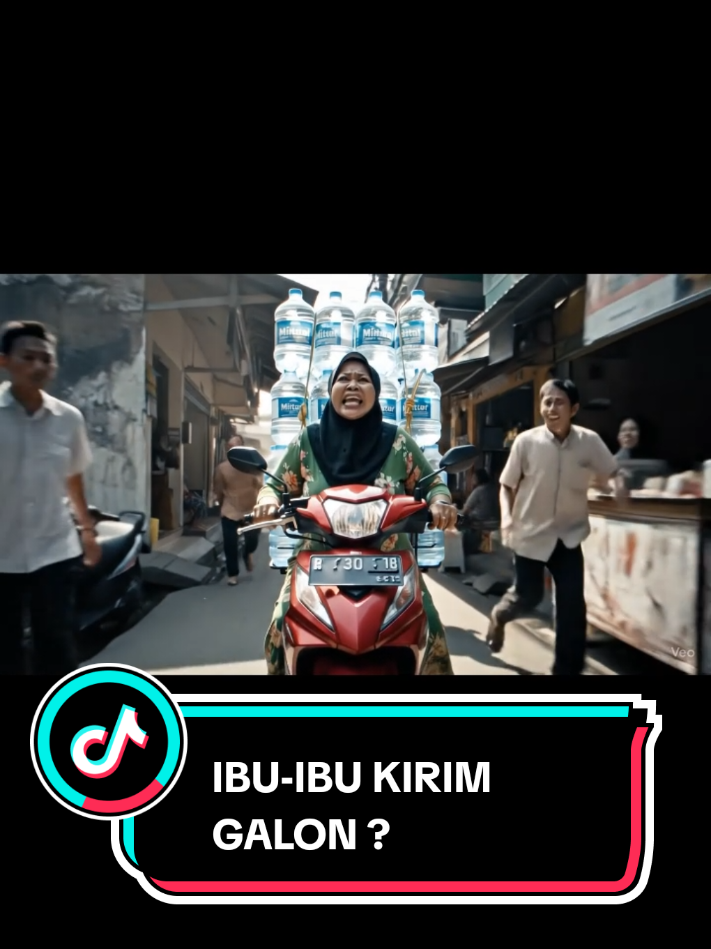 ibu-ibu kirim galon ? di AI bisa banget dong, buat yang penasaran sama promtnya bisa ngobrol-ngobrol di komentar yah! #artificelintelligence #veo3 #kontenai #aiindonesia #fyp #fypage #ai 