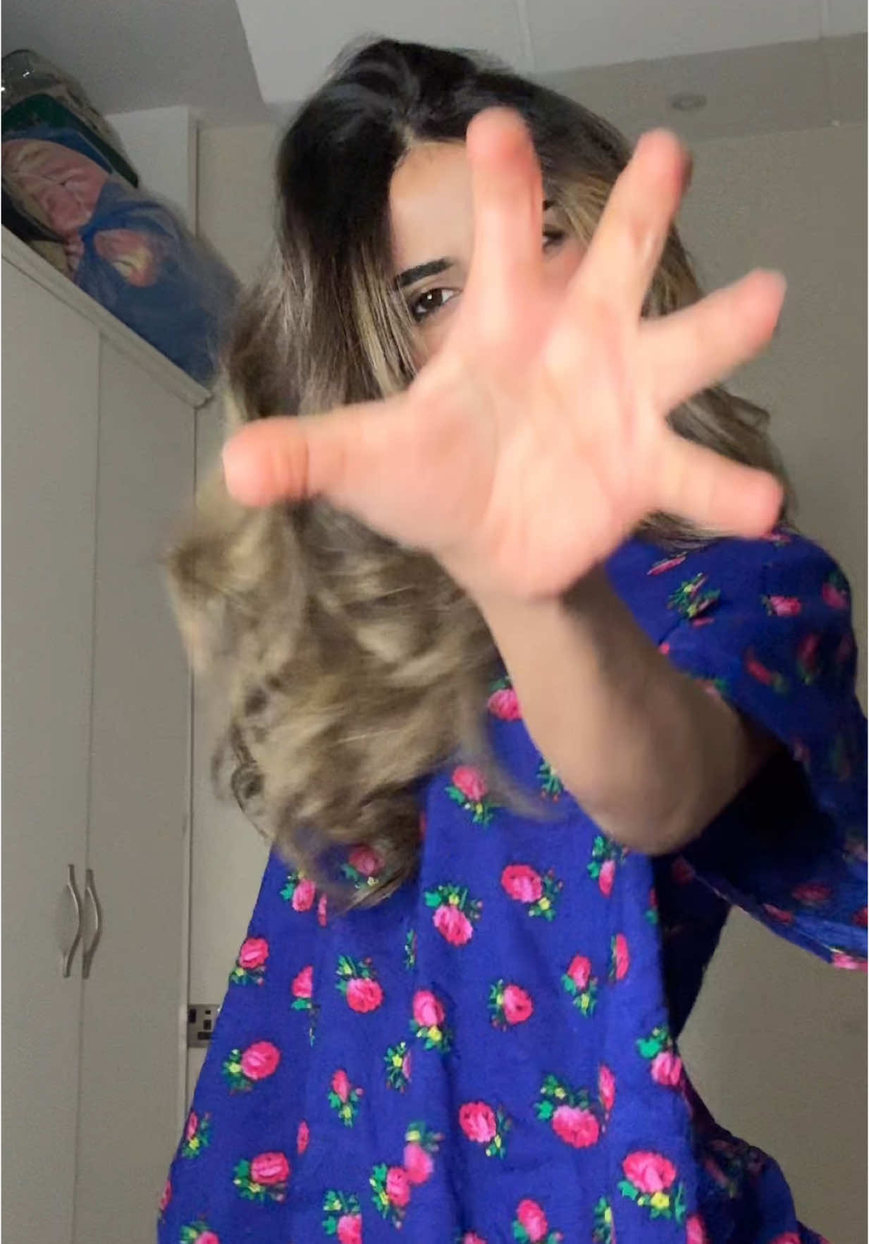 كنت بقلد ذيك بس البطاطين وضحت اني من السعوديه 😱😱😱ههههههههههههههههههههههههههههههههه #دانه_الرشيدي #الشعب_الصيني_ماله_حل😂😂 #السعوديه🇸🇦 #القيروان #سوالف #تتوريال #القيروان #مالي_خلق_احط_هاشتاقات🧢 #الشعب_الصيني_ماله_حل😂😂🙋🏻‍♂️ #ميكب #لايك_متابعه_اكسبلور #اكسبلورexplore 