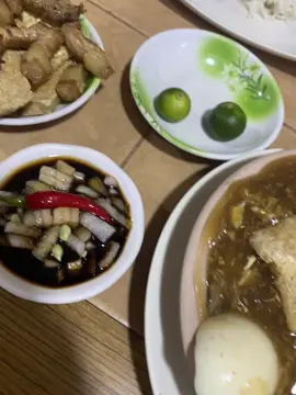 Izza prank kain muna ko hehe #fyp  #lomi #food 