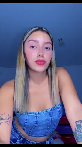 👑