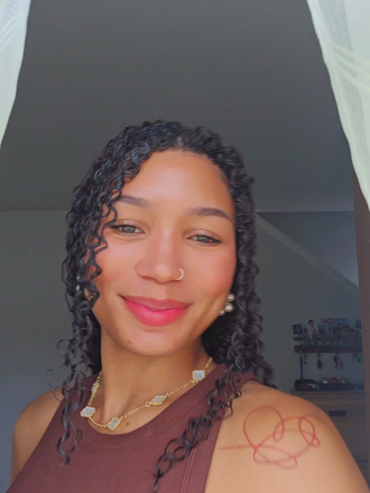 my life ✨️ today's fit also gave 🙌 #correafransheska #latina #sheka #wendyortiz #mylife #outfitinspo #curlyhair