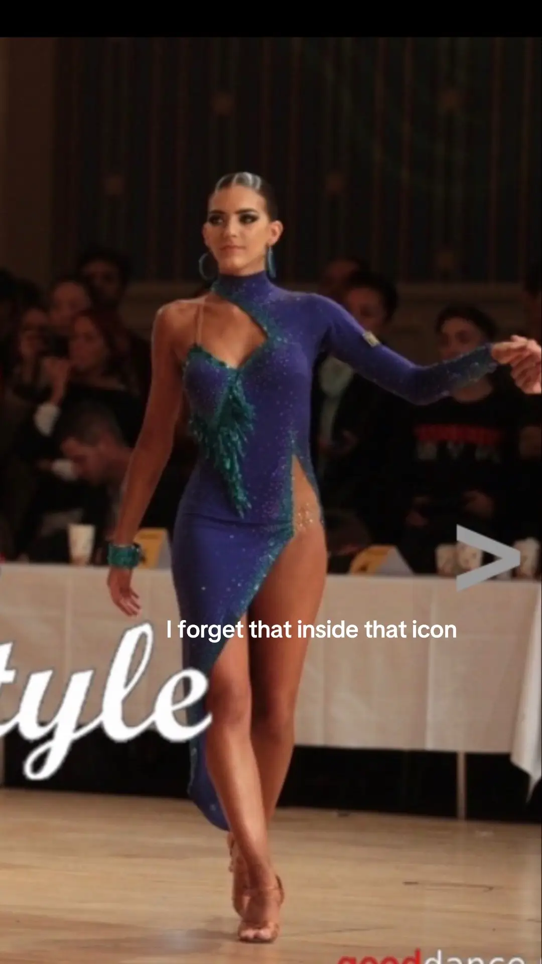 Haven’t lost the sass 💃🏻 #ballroomdancer #ballroomdance #latindancer #latindance #whisktrend #insidethaticon #latindancing #ballroom #sambadance #latindancers #ballroomdancing #dwts #dancingwiththestars