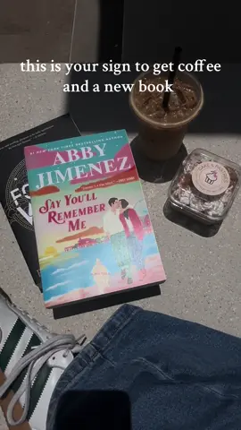 #book #abbyjimenezbooks #fourthwing #romancebooks #icedlatte #icedcoffe #sweattreat #romance #bookshelf #BookTok #fyp #viral 