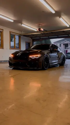 M4/// Have a fantastic weekend! 🖤🥷🏻 #bmw #unlucky_m4 #bmwm4 #bmwm4competition #bmwclub 
