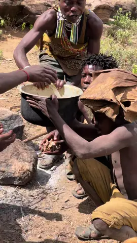 CHAABA WILL ALWAYS MAKE YOU LAUGH 😂 | Wild Reactions to Food in the Bush!  #chaaba #hadzabetribe #wildlifecomedy #bushlife 