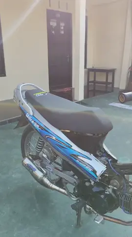 jok road race, men ganteng motormu cah😍😋🤙 *tag owner @h'eng🐢 #kphgank🚀 #kharisma125 