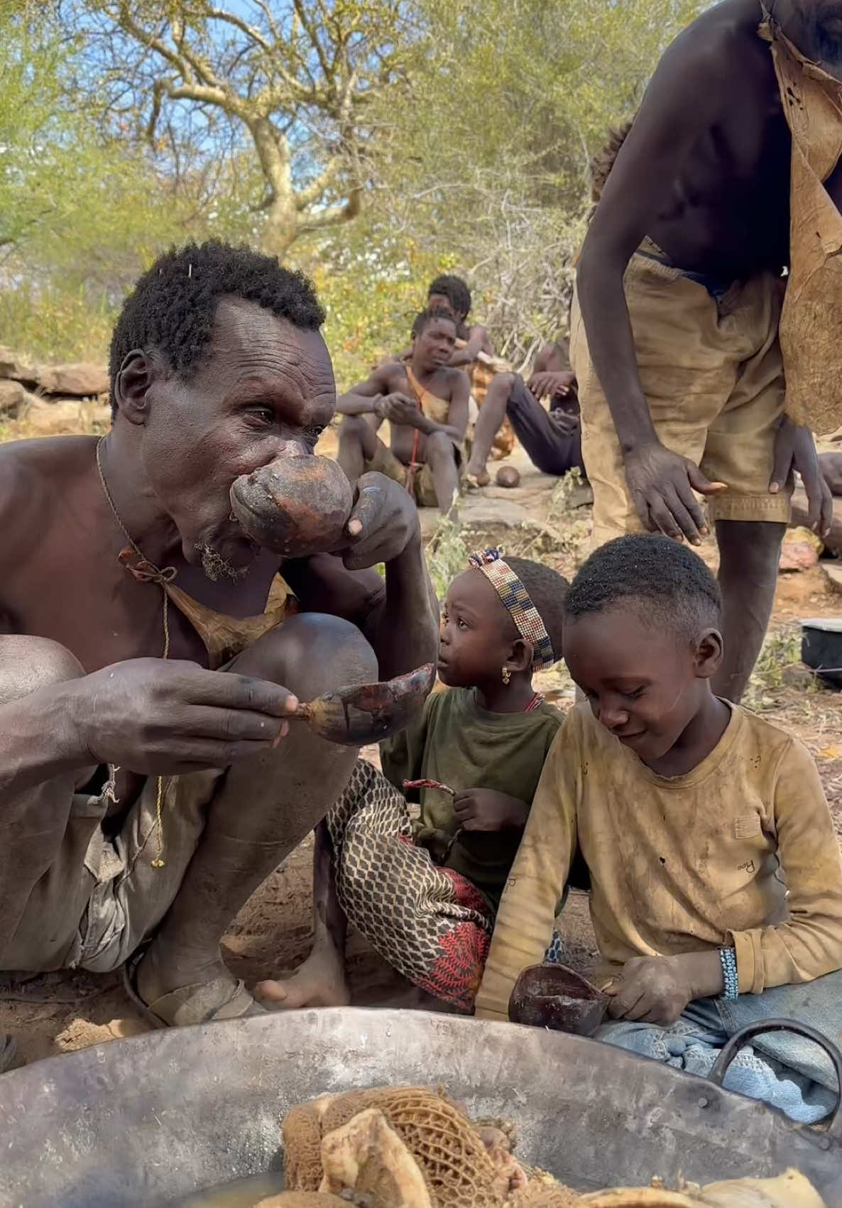 A whole community gatherd for breakfast ❤️🥰😍❤️🥰#tribalheritage #hadzabetribe #dubai  full documentary on Youtube 