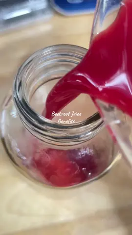 Beetroot helps to detox the live and can give u glowing skin #beetrootjuice #healthy #juicerecipe #wellnesstok #drink #ningwaanwaanพาทํา 