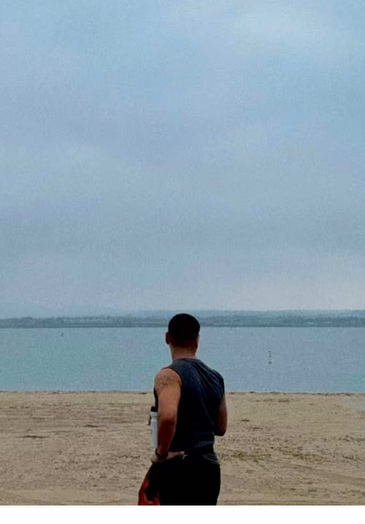 “No sé si tú lo sientas, pero yo sí lo siento…” A veces dejar ir también es un acto de amor. 💔✨ #SeFelizxMi #ChristianNodal #DolorBonito #POV #Desamor #ParaTi #FYP