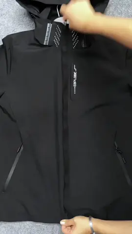 Men's outerwear Spring and Autumn style submachine jacket Detachable hat Three proof couple's casual outdoor versatile jacket submachine jacket