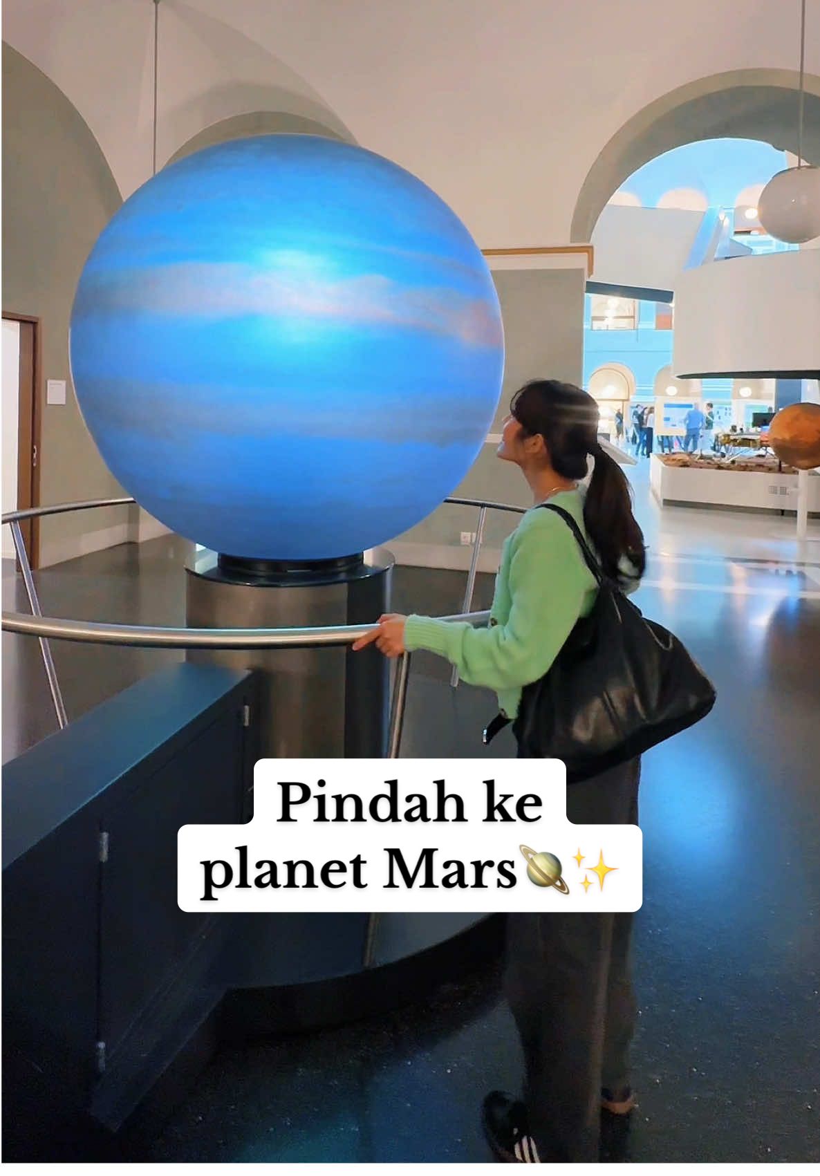 Funfact, alat yang dipasang NASA ini udah bisa dikendaliin dari Bumi juga loh🤯 #mars #switzerland🇨🇭 #nasa #project 