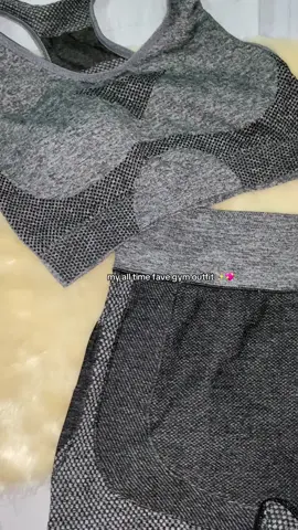 My all time fave gym outfit ✨💖 #gym #gymoutfit #workoutfit 