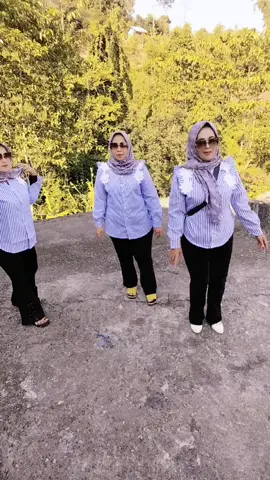 di geboy besty pejuang rupiah