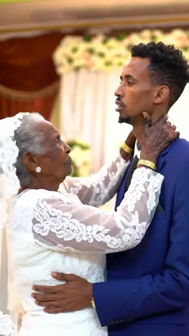 ha ooyin 😭💔💔#somalitiktok #somalitiktok12 #fpy #fpyシ #foryoupage #viral#teamworkchallenge 