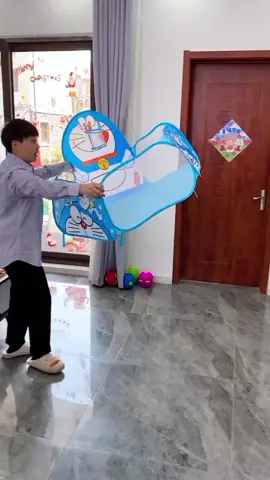 Kenapa sih kolam mandi bola ini penting? Karena main bola warna-warni itu bisa melatih motorik kasar dan koordinasi mata-tangan anak. Plus, anak jadi nggak main gadget terus. Bisa main bareng adik atau sepupu, seru banget kanKolam#MandiBola #DoraemonLovers #MainanAnak #HadiahAnak #KolamBolaLucu #MainDiRumah #DoraemonIndonesia #MainanEdukasi #MomTips #KadoAnak 
