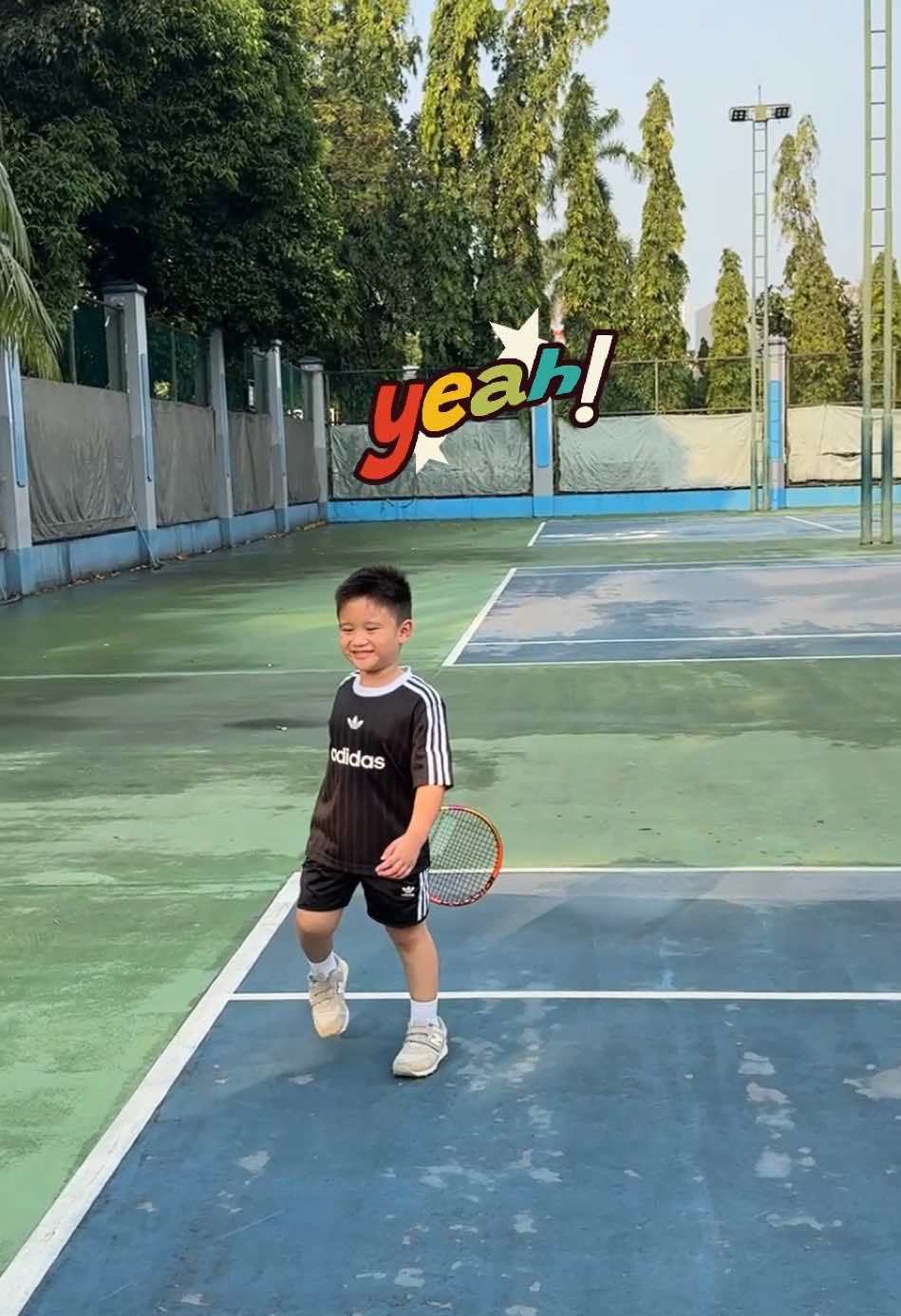 Pertama kali ikut kelas tennis, next-nya yg semangaaat yaa masss🤭🤣