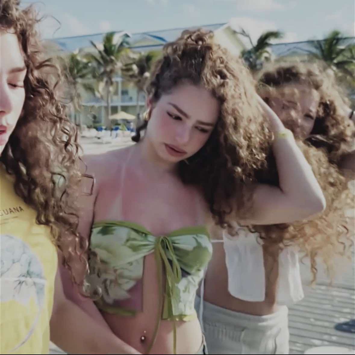 (eli and sunday reposted + noah liked!) her beauty is unmatched || ib/rm: @P R I S C I L L A | cc: eulmerz (edited) | pc: larfeyson, me || #elianakalogeras #elianakalogerasedit #kalogeras #sisters #kalogerassisters #kalogerassistersedit #fyp #foryou #foryoupage #viral @Eliana Kalogeras @sundaykalogeras @demitrakalogeras @Noah Risling 