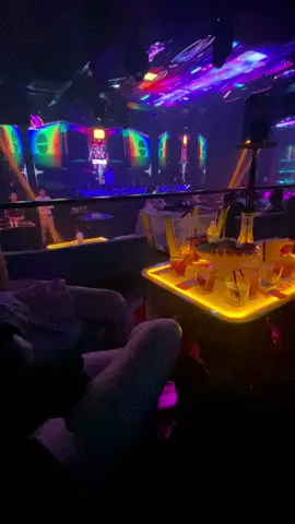 Yêu em đừng để em buồn , em mà buồn tắt nguồn đi bar heyy heyy ✈️#nhatrang #xuhuong 