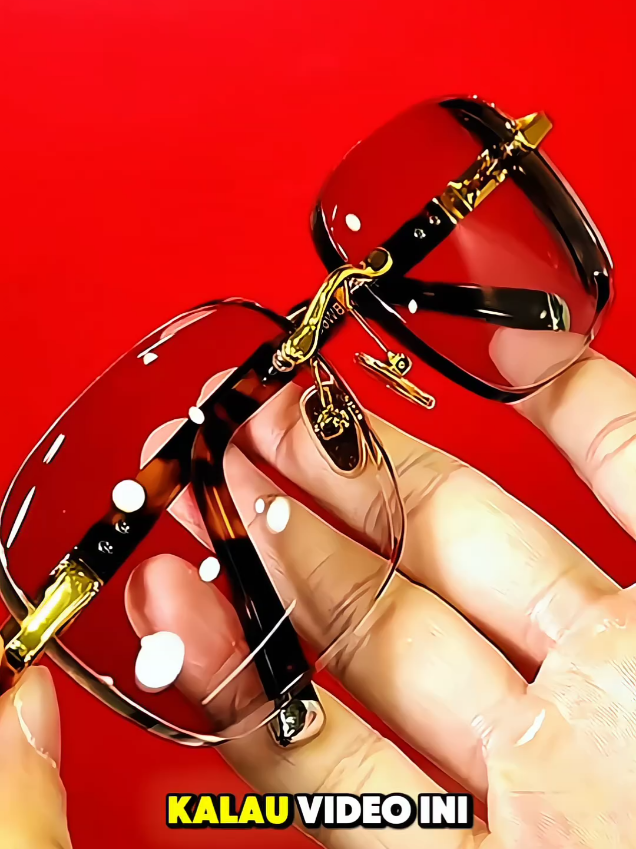 Membalas @hanafi17777Kacamata baca dan jalan viral auto fokus anti radiasi #kacamatabacadanjalan #kacamataphotocromic #kacamatabacaplus #kacamatabaca #kacamataduafungsi #kacamatabacaautofokus 