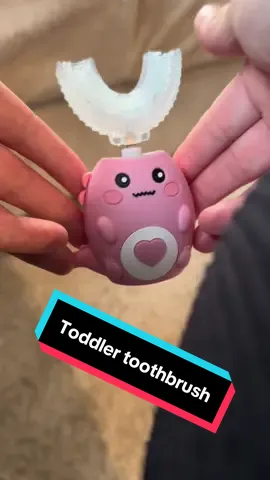 Toddler wiggle toothbrush #tiktokmademebuyit #tiktokshop #tiktok #spotlight #spotlightfinds #toothbrush #toddler #cleanteeth #oralhealth #toddleroralcare 