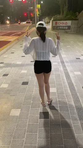 넘어질뻔ㅋㅋ #블랙넛앨범내 #추천추천추천 #rockthatbody 