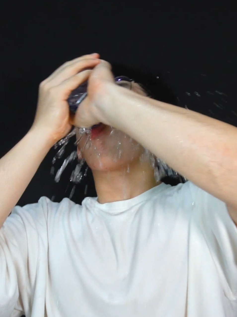 1 Second Water Drink! #water #challenge #drink 
