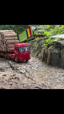 rc truk cina rc truk trailer faww muatan kayu gelondongan #fypシ゚viral #rctruktribal #rctruktrailer 