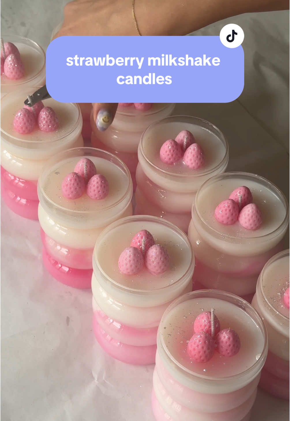 These are so dreamy ☺️🍓🍓🍓 #candletok #candlemaking #handmadecandles #handmadegifts #realisticcandles 