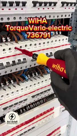 עובד עם ציוד רגיש? מחבר לוחות חשמל??  סט מברגי המומנט של Wiha נותן לך שליטה מלאה, הברגה מדוייקת ושקט נפשי בכל הברגה!  ✅ בקרת מומנט מדוייקת ✅ מבודד עד 1000v ✅ איכות גרמנית- נוחות דיוק ואמינות לאורך זמן.  Wiha הכלי שלך לעבודה מקצועית באמת 🛠️ #אביאריאלישירותיחשמל #חשמלאי #חשמל #חשמלאים #כליעבודה #wiha 
