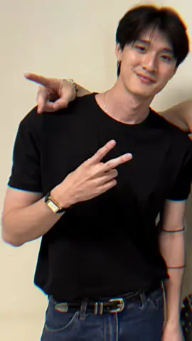 #CapCut  😁✌️ ternyata emang gaya andalan sejak dini @Tee_vtp #ธีรเดช #tee_vtp #gmmboys #thaiactor #gmmtv #fypage #raikantopeni #thulakorn #fypシ゚ #teeradach 