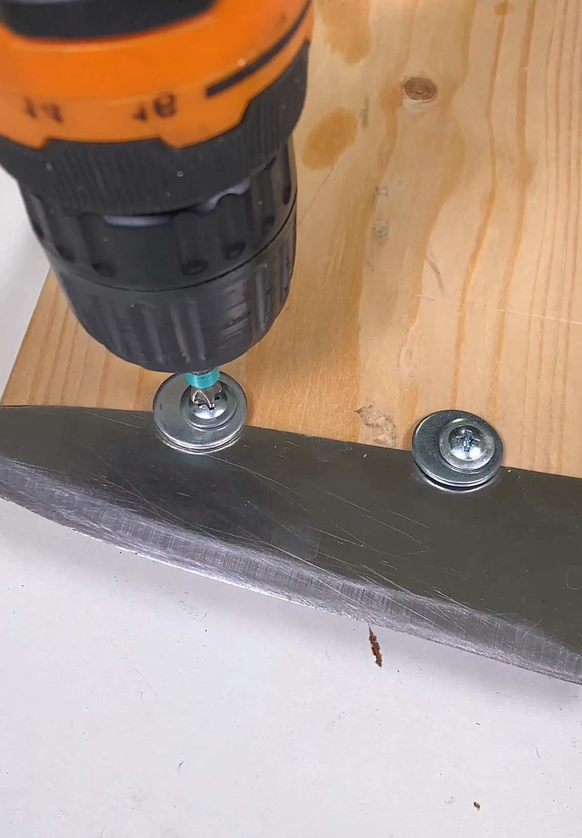 So schärfen Sie ein Messer auf Rasiermesserschärfe #tips #DIY #livehack 